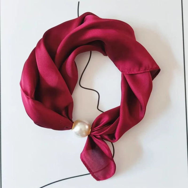 🧣 Halskjede med skjerf og magnetlås med perler: Elegant 2-i-1-skjerf med mønster! ✨
