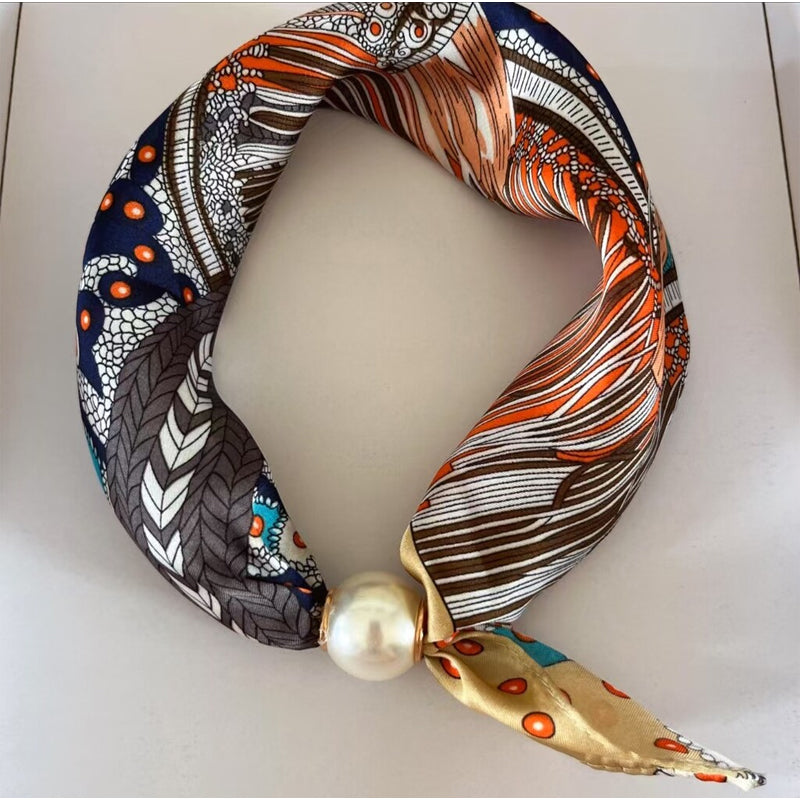 🧣 Halskjede med skjerf og magnetlås med perler: Elegant 2-i-1-skjerf med mønster! ✨