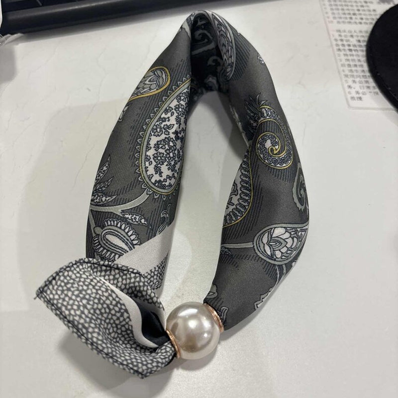 🧣 Halskjede med skjerf og magnetlås med perler: Elegant 2-i-1-skjerf med mønster! ✨